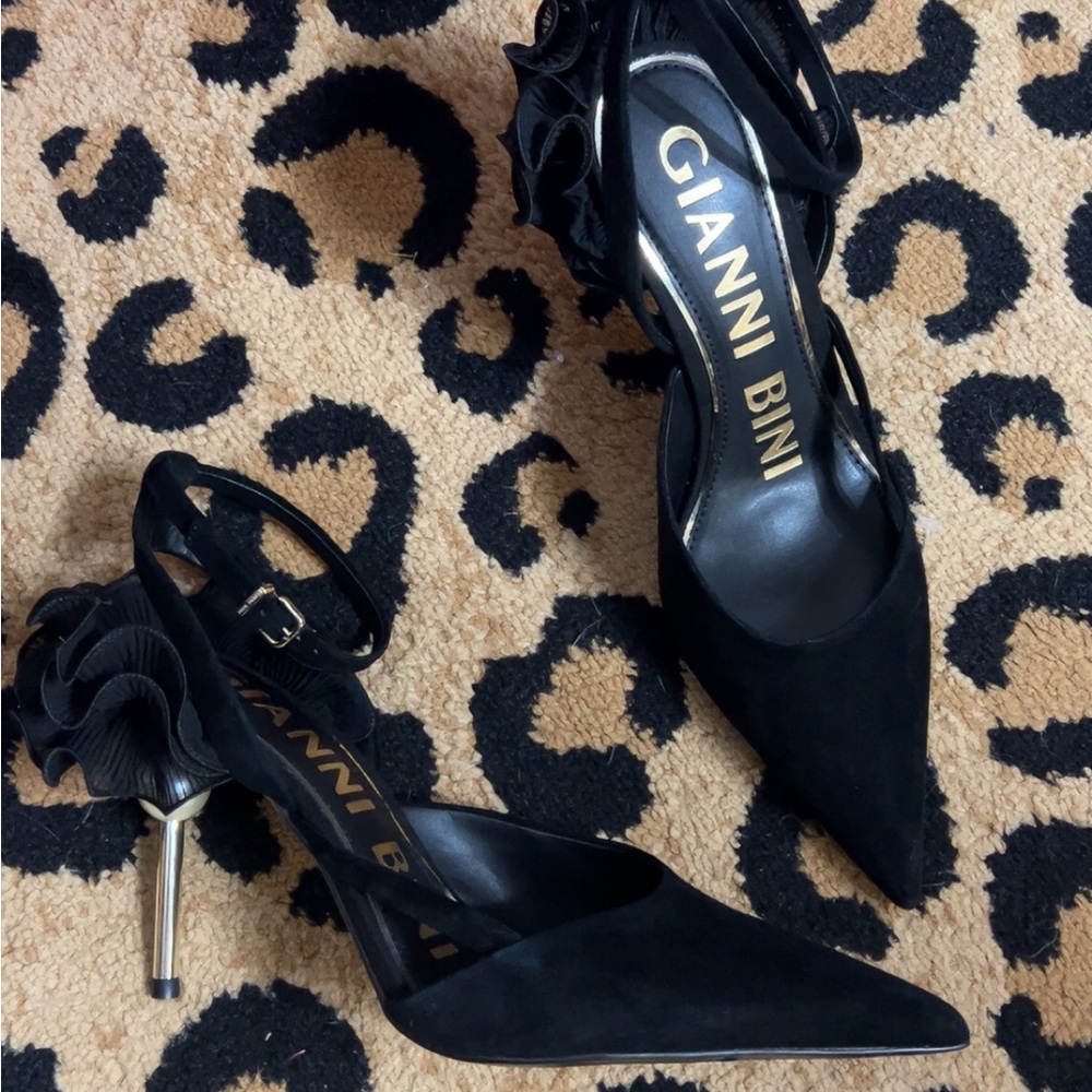❌SOLD❌Gianni Bini Black Heels Sophisticated Style